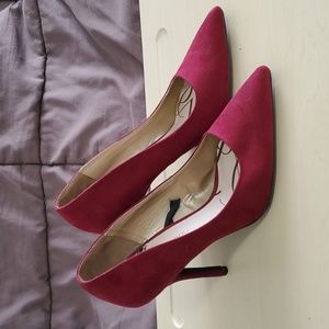 Sam & Libby Faux Suede Red 4" Heels Size 8